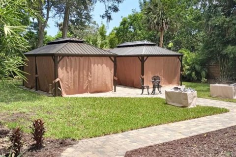 Commercial property in New Smyrna Beach, Florida 214.88 sq.m. № 2150434 - photo 20