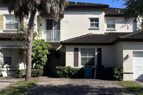 Villa ou maison à vendre à Miami, Floride: 3 chambres, 155.89 m2 № 1830247 - photo 1