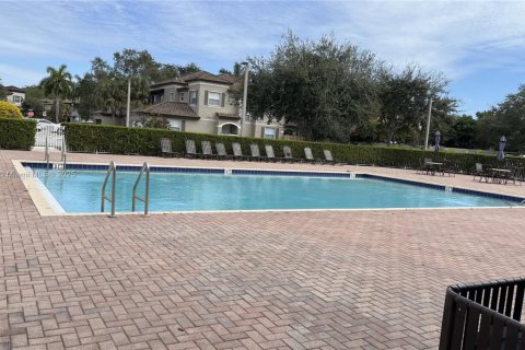 Villa ou maison à vendre à Miami, Floride: 3 chambres, 155.89 m2 № 1830247 - photo 17