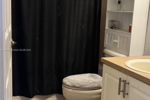 Villa ou maison à vendre à Miami, Floride: 3 chambres, 155.89 m2 № 1830247 - photo 7