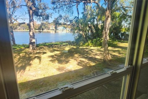 House in Tampa, Florida 3 bedrooms, 154.87 sq.m. № 2097299 - photo 9