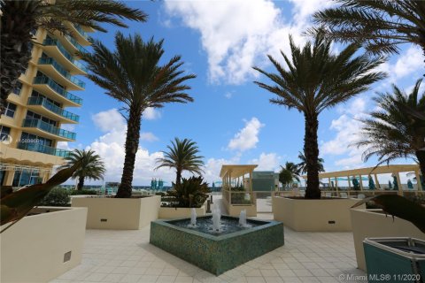 Condominio en alquiler en Hollywood, Florida, 44.78 m2 № 1712965 - foto 30