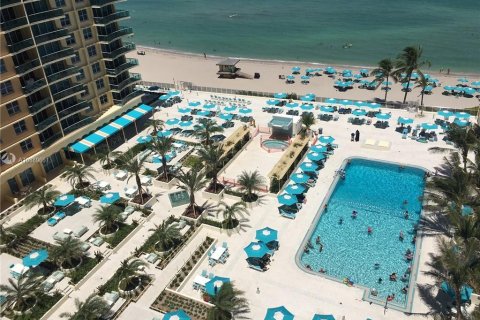 Condominio en alquiler en Hollywood, Florida, 44.78 m2 № 1712965 - foto 10