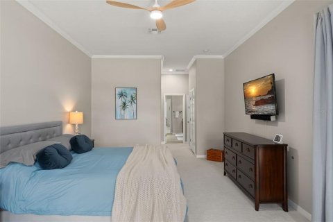 House in Orlando, Florida 5 bedrooms, 340.21 sq.m. № 1802119 - photo 16