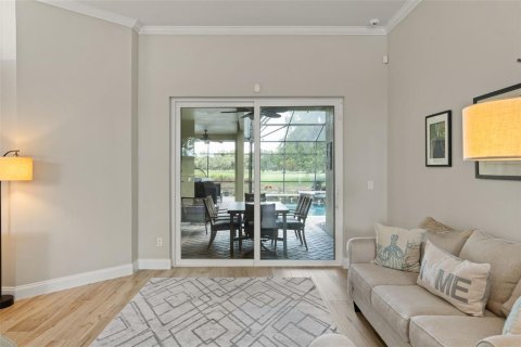 House in Orlando, Florida 5 bedrooms, 340.21 sq.m. № 1802119 - photo 8