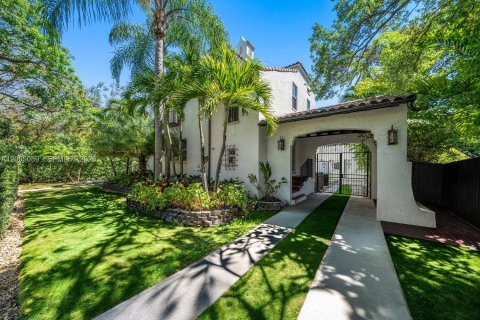 Casa en venta en Miami, Florida, 4 dormitorios, 308.9 m2 № 2070848 - foto 6