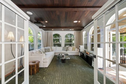 Casa en venta en Miami, Florida, 4 dormitorios, 308.9 m2 № 2070848 - foto 14