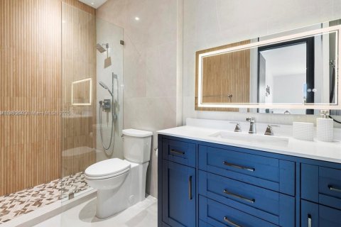 Купить виллу или дом в Холливуд, Флорида 6 спален, 416.11м2, № 1856916 - фото 19