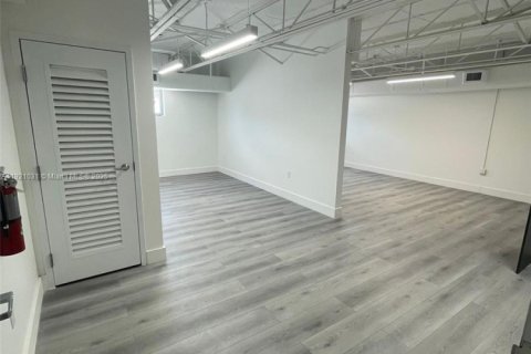 Immobilier commercial à vendre à North Miami, Floride № 2158074 - photo 8