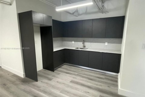 Immobilier commercial à vendre à North Miami, Floride № 2158074 - photo 9
