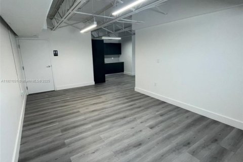 Immobilier commercial à vendre à North Miami, Floride № 2158074 - photo 4
