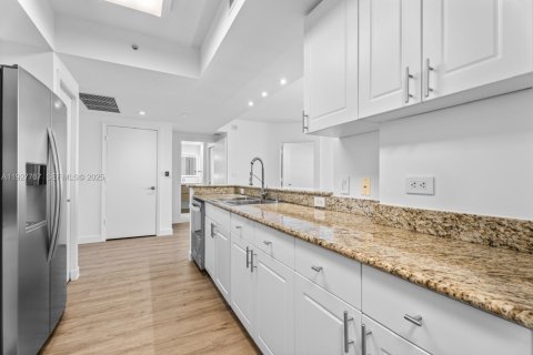 Condominio en venta en Aventura, Florida, 2 dormitorios, 109.16 m2 № 1988112 - foto 8