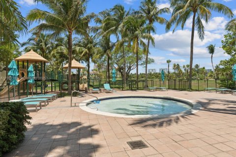 Condominio en venta en Aventura, Florida, 2 dormitorios, 109.16 m2 № 1988112 - foto 30