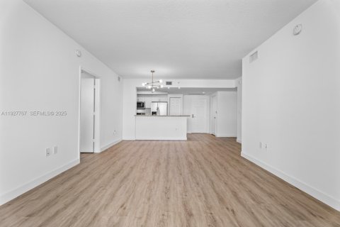 Condominio en venta en Aventura, Florida, 2 dormitorios, 109.16 m2 № 1988112 - foto 4