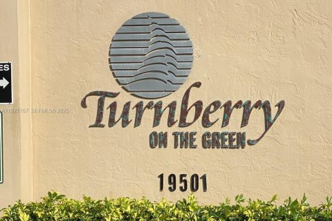 Condominio en venta en Aventura, Florida, 2 dormitorios, 109.16 m2 № 1988112 - foto 2