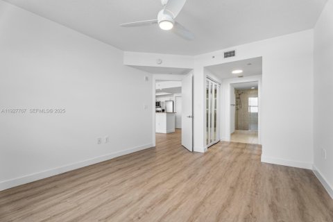 Condominio en venta en Aventura, Florida, 2 dormitorios, 109.16 m2 № 1988112 - foto 14