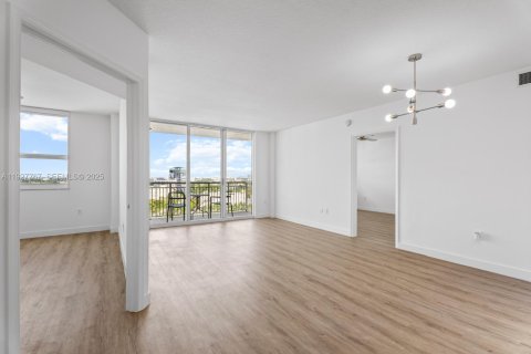 Condominio en venta en Aventura, Florida, 2 dormitorios, 109.16 m2 № 1988112 - foto 6