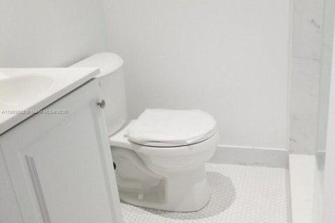 Купить коммерческую недвижимость в Майами, Флорида № 1954756 - фото 25