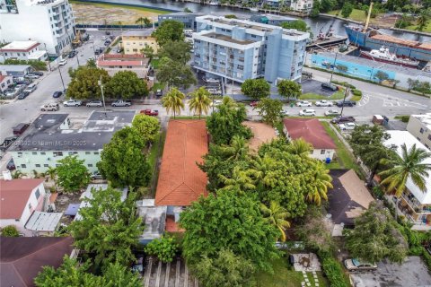 Купить коммерческую недвижимость в Майами, Флорида № 1954756 - фото 8