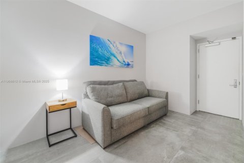 Купить кондоминиум в Майами, Флорида 2 спальни, 119.19м2, № 1965319 - фото 20