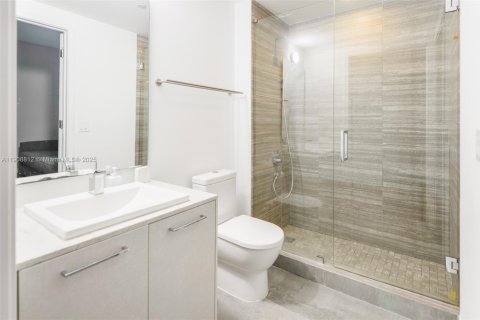 Купить кондоминиум в Майами, Флорида 2 спальни, 119.19м2, № 1965319 - фото 19