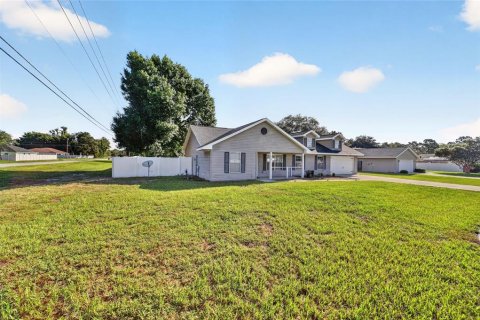 House in Ocala, Florida 3 bedrooms, 133.97 sq.m. № 2299921 - photo 6