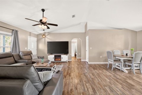 House in Ocala, Florida 3 bedrooms, 133.97 sq.m. № 2299921 - photo 26
