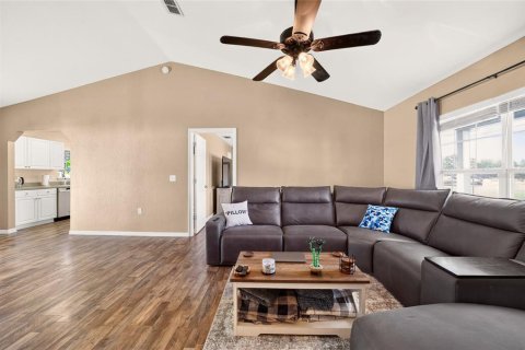 House in Ocala, Florida 3 bedrooms, 133.97 sq.m. № 2299921 - photo 22