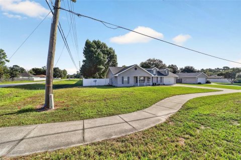 House in Ocala, Florida 3 bedrooms, 133.97 sq.m. № 2299921 - photo 5