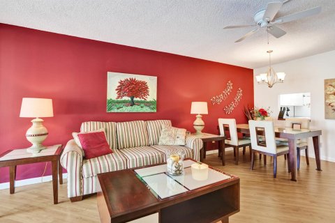 Condominio en venta en Tamarac, Florida, 2 dormitorios, 81.75 m2 № 2147137 - foto 5