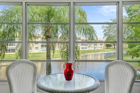 Condominio en Tamarac, Florida, 2 dormitorios № 2147137
