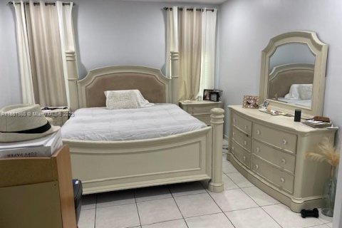 Купить виллу или дом в Майами, Флорида 3 спальни, 138.05м2, № 2021469 - фото 12