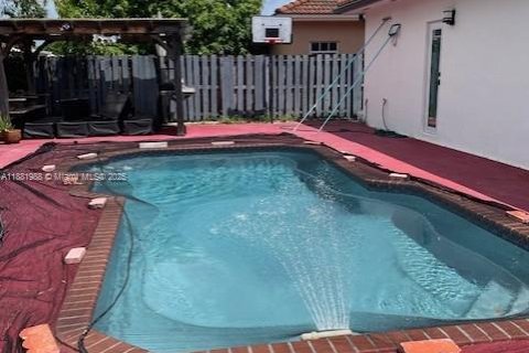 Купить виллу или дом в Майами, Флорида 3 спальни, 138.05м2, № 2021469 - фото 18