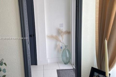 Купить виллу или дом в Майами, Флорида 3 спальни, 138.05м2, № 2021469 - фото 16