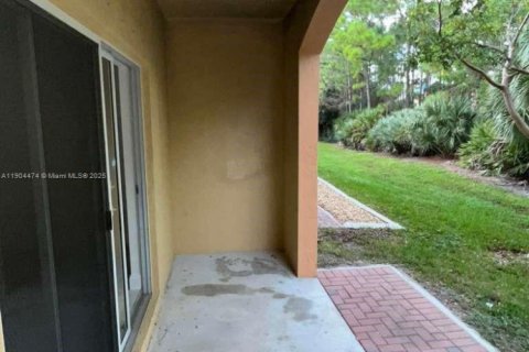 Touwnhouse à louer à Stuart, Floride: 3 chambres, 142.14 m2 № 1955448 - photo 23