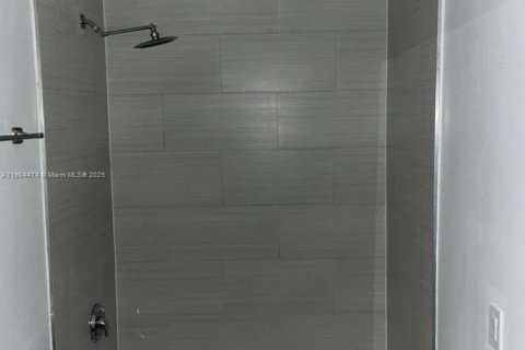 Touwnhouse à louer à Stuart, Floride: 3 chambres, 142.14 m2 № 1955448 - photo 19