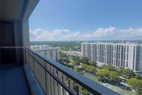 Снять в аренду кондоминиум в Майами, Флорида 2 спальни, 152.17м2, № 1941188 - фото 16