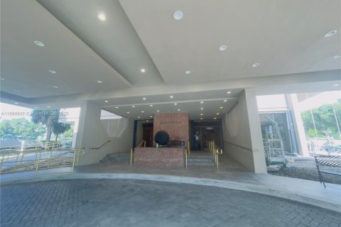 Снять в аренду кондоминиум в Майами, Флорида 2 спальни, 152.17м2, № 1941188 - фото 6