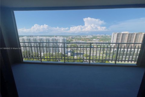 Снять в аренду кондоминиум в Майами, Флорида 2 спальни, 152.17м2, № 1941188 - фото 17