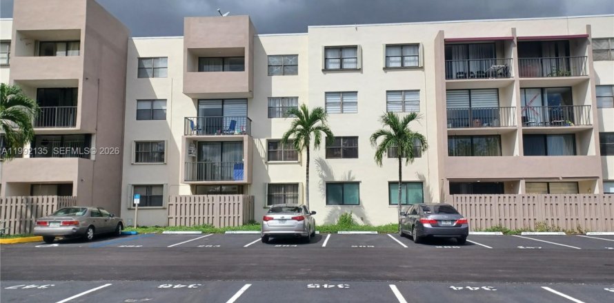 Condominio en Miami, Florida, 2 dormitorios  № 2056725