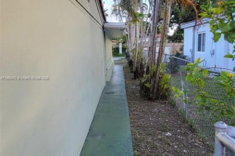 Villa ou maison à vendre à North Miami Beach, Floride: 3 chambres, 111.85 m2 № 1897623 - photo 18