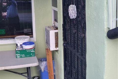 Villa ou maison à vendre à North Miami Beach, Floride: 3 chambres, 111.85 m2 № 1897623 - photo 19