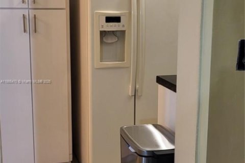 Villa ou maison à vendre à North Miami Beach, Floride: 3 chambres, 111.85 m2 № 1897623 - photo 7