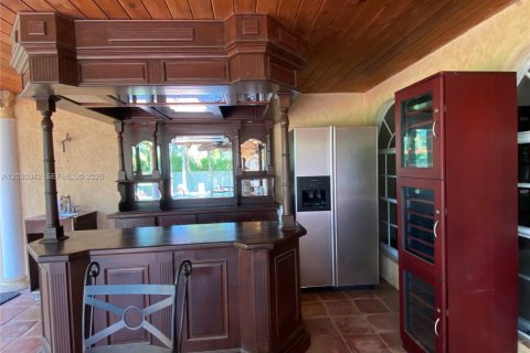 Villa ou maison à louer à Weston, Floride: 5 chambres, 282.42 m2 № 2085564 - photo 22