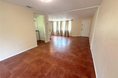 House in Hudson, Florida 2 bedrooms, 123.93 sq.m. № 1847166 - photo 5