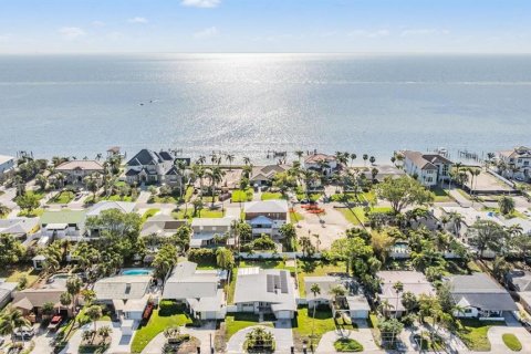 Casa en venta en Saint Petersburg, Florida, 4 dormitorios, 195.09 m2 № 1802931 - foto 5