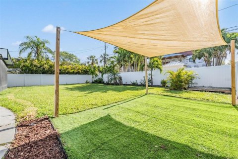 Casa en venta en Saint Petersburg, Florida, 4 dormitorios, 195.09 m2 № 1802931 - foto 30