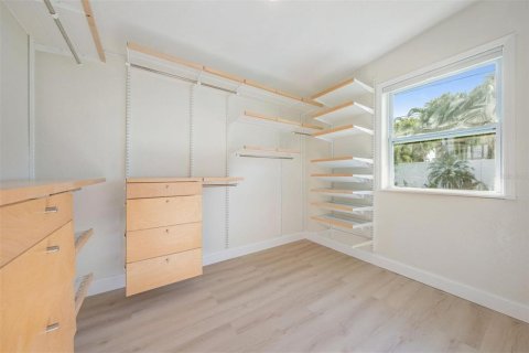 Casa en venta en Saint Petersburg, Florida, 4 dormitorios, 195.09 m2 № 1802931 - foto 7
