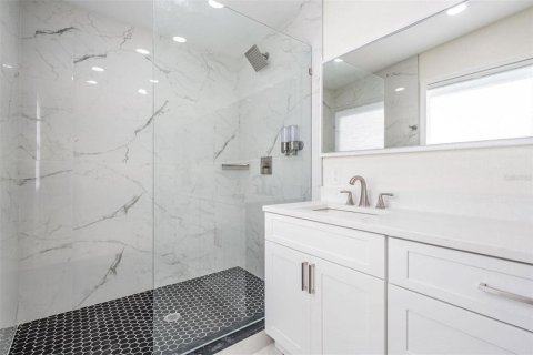 Casa en venta en Saint Petersburg, Florida, 4 dormitorios, 195.09 m2 № 1802931 - foto 6