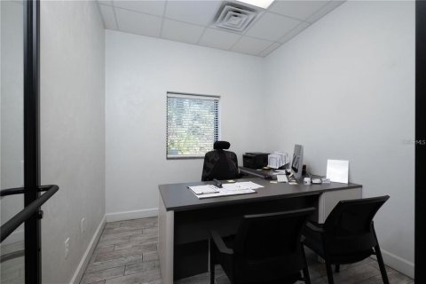 Propiedad comercial en venta en Gainesville, Florida, 398.55 m2 № 2312335 - foto 12